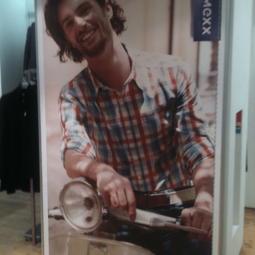 sport shop display 3a